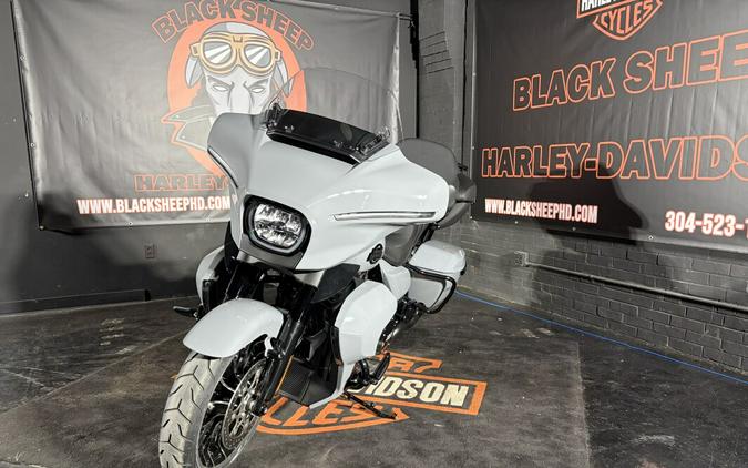 2026 Harley-Davidson® FLHXL Street Glide Limited