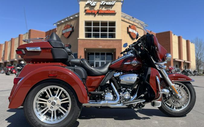 2024 Harley-Davidson® FLHTCUTG Tri Glide® Ultra Red Rock 863220