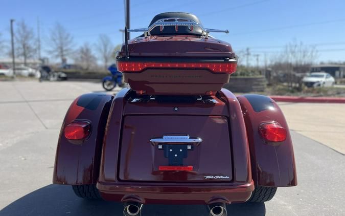2024 Harley-Davidson® FLHTCUTG Tri Glide® Ultra Red Rock 863220