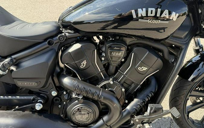2025 Indian Sport Scout Limited +Tech Black Metallic