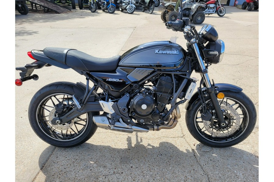 2024 Kawasaki ER650RRFBL