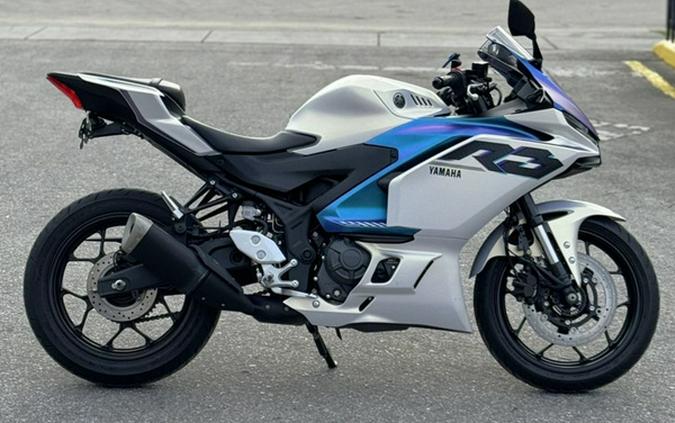 2025 Yamaha YZF-R3