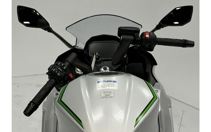 2024 Kawasaki Ninja 7 Hybrid ABS