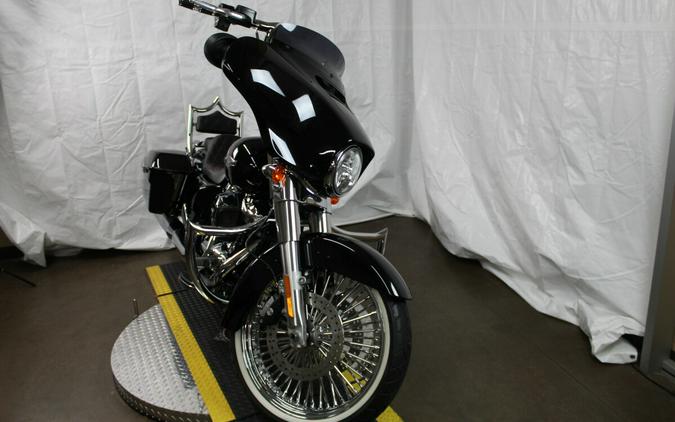 Harley-Davidson® Street Glide® 2023 FLHX 636172T BLACK