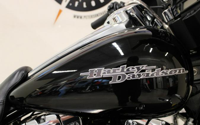 2012 FLHX103 Street Glide 103 - In Vivid Black