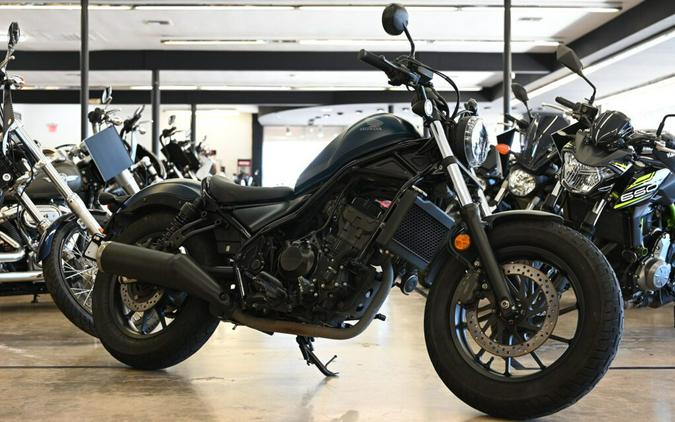 2020 Honda Rebel 300 Review (16 Fast Facts For City Cruising)