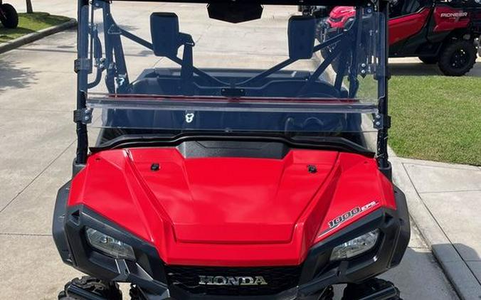 2018 Honda® Pioneer 1000 EPS