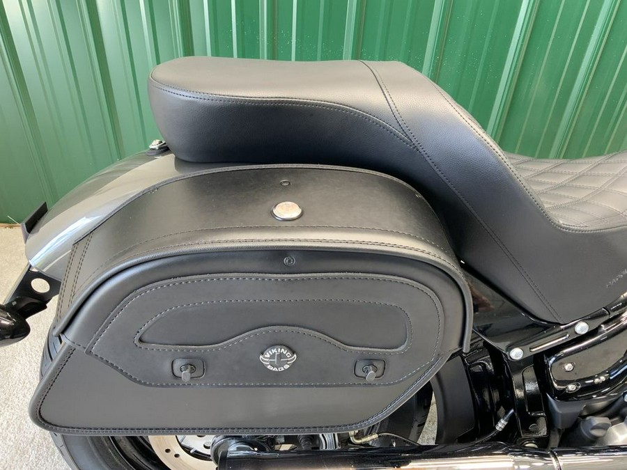 2019 Harley-Davidson® FLSL - Softail® Softail Slim®