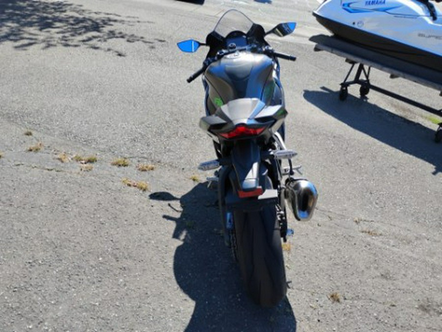 2025 Kawasaki Ninja® ZX™-10RR ABS