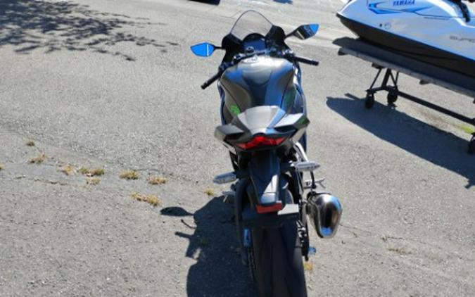 2025 Kawasaki Ninja® ZX™-10RR ABS