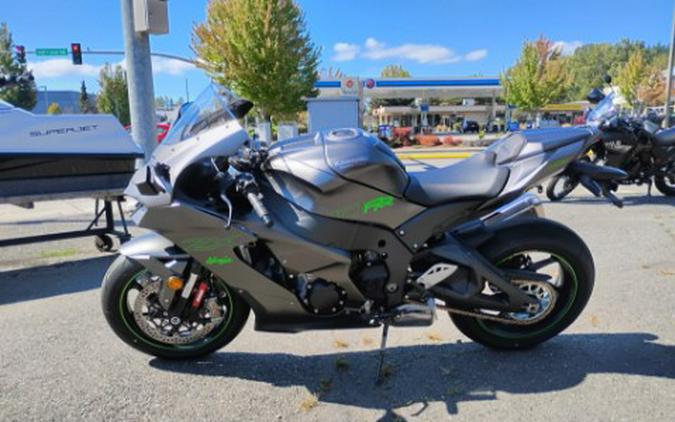 2025 Kawasaki Ninja® ZX™-10RR ABS