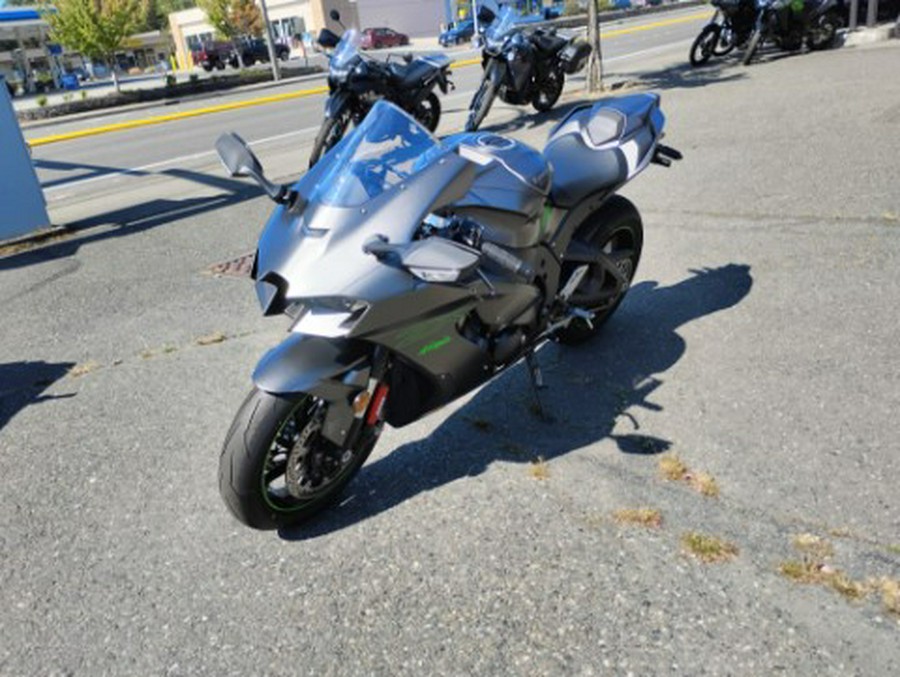 2025 Kawasaki Ninja® ZX™-10RR ABS