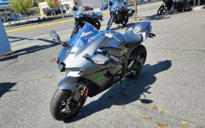 2025 Kawasaki Ninja® ZX™-10RR ABS
