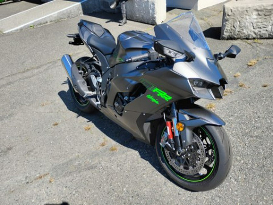 2025 Kawasaki Ninja® ZX™-10RR ABS