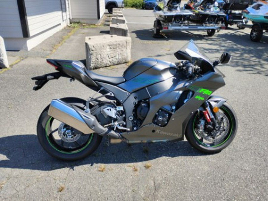 2025 Kawasaki Ninja® ZX™-10RR ABS