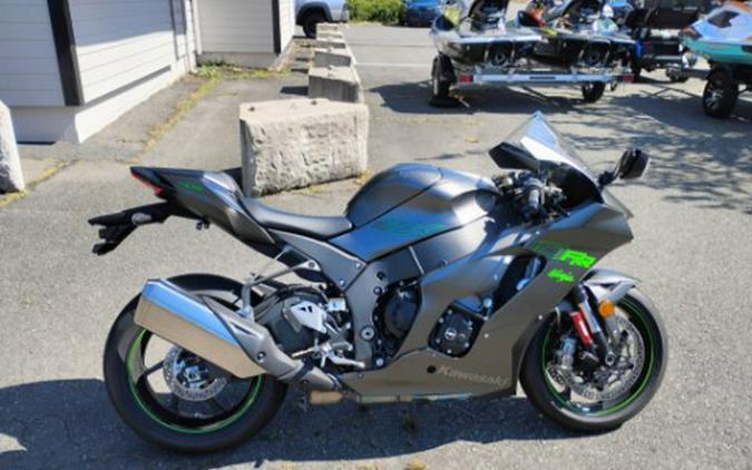 2025 Kawasaki Ninja® ZX™-10RR ABS
