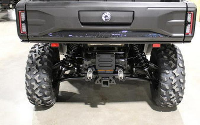 2026 Can-Am® SSV DEF XTCAB 65 HD11 BK HB 26 XT CAB HD11