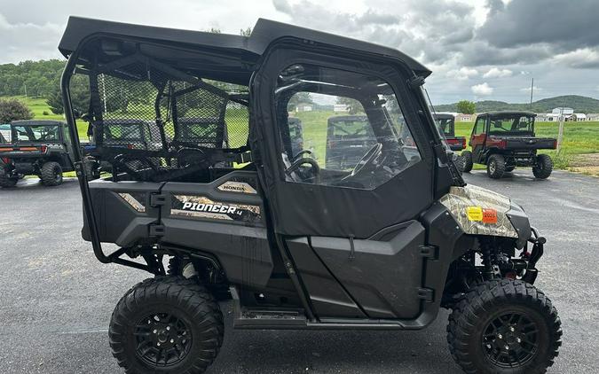 2017 Honda® Pioneer 700-4