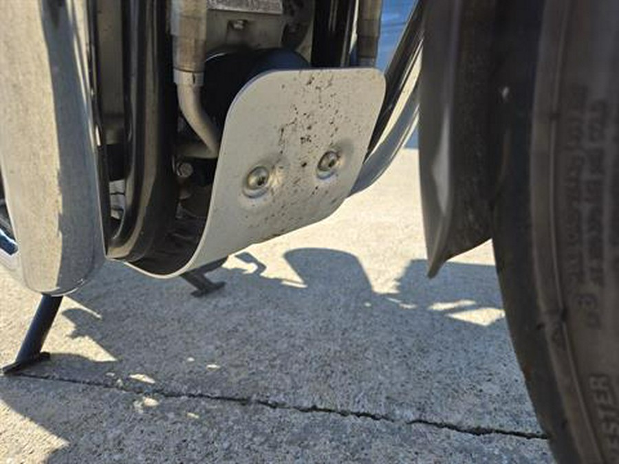 2023 Royal Enfield INT650