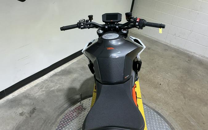2017 KTM 1290 Super Duke R