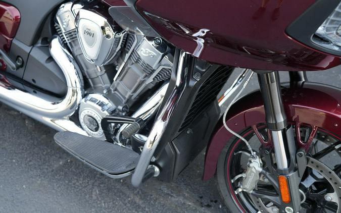2022 Indian Motorcycle Challenger Limited Maroon Metallic
