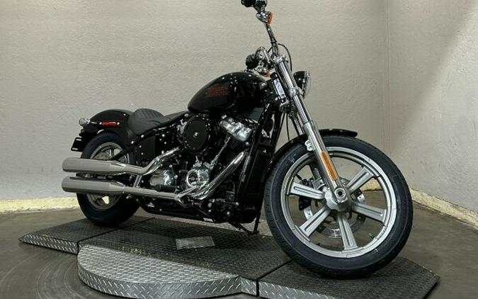 Harley-Davidson Softail Standard 2024 FXST 84488410 VIVID BLACK