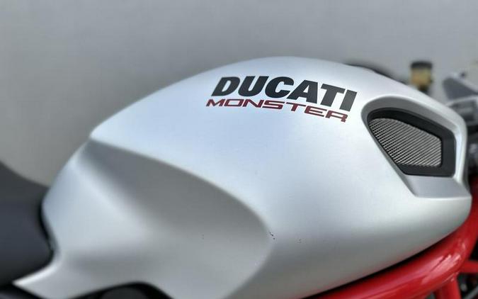 2009 Ducati Monster 1100