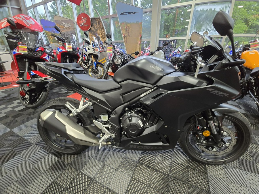 2024 Honda CBR500R ABS