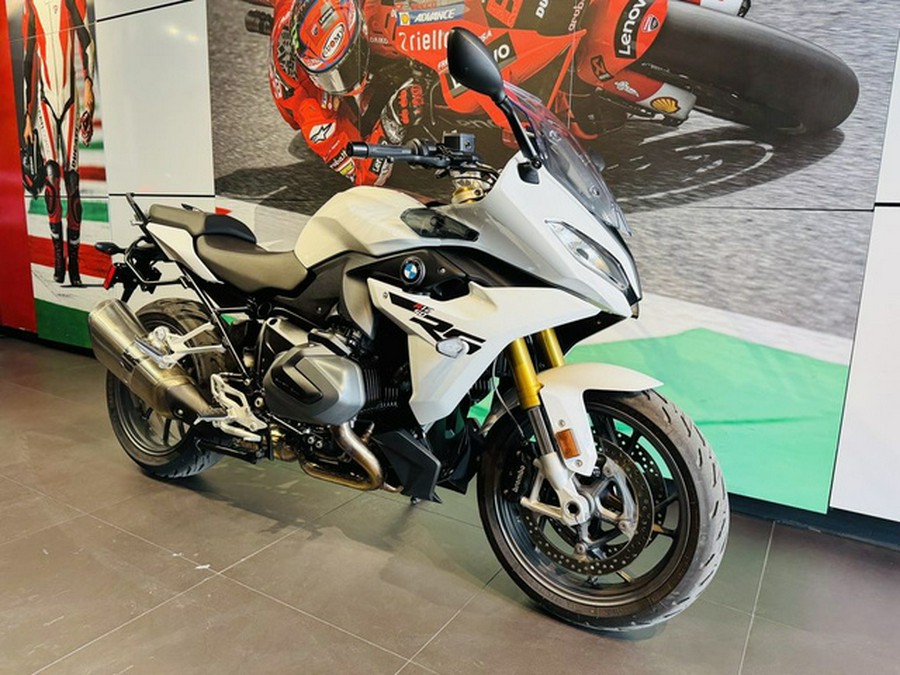 2024 BMW R 1250 RS Light White