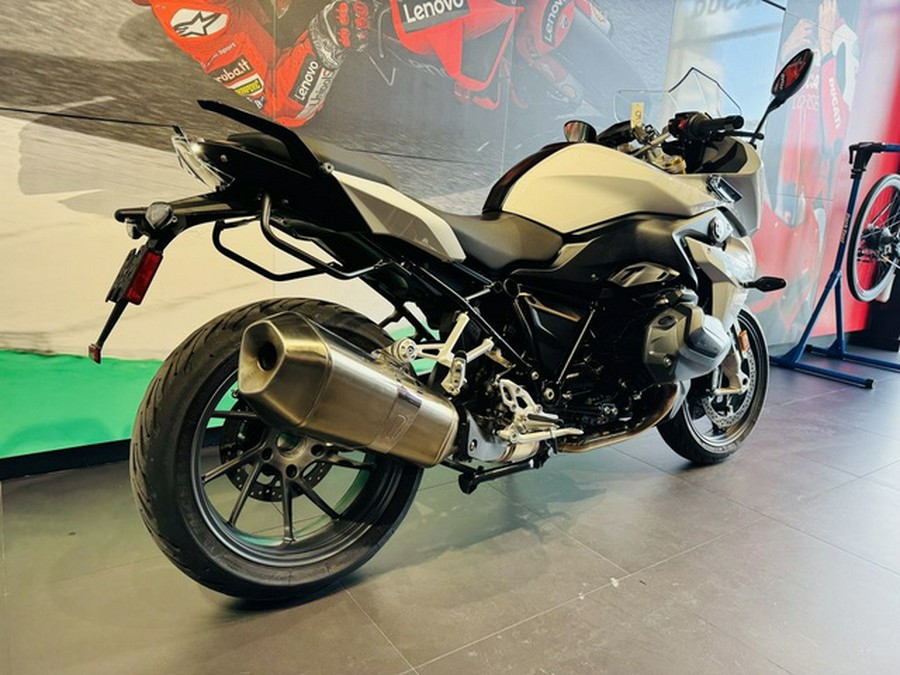 2024 BMW R 1250 RS Light White