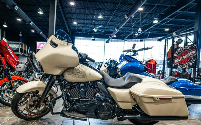 2023 Harley-Davidson Street Glide ST WHITE SAND PRL