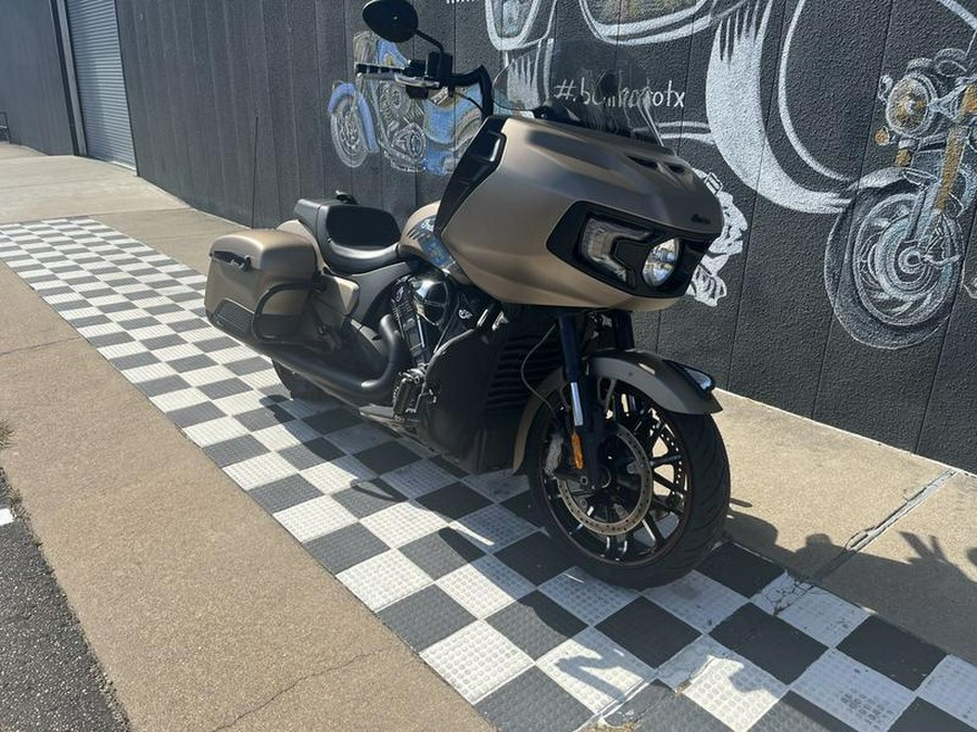 2020 Indian Motorcycle® Challenger Dark Horse Sandstone Smoke