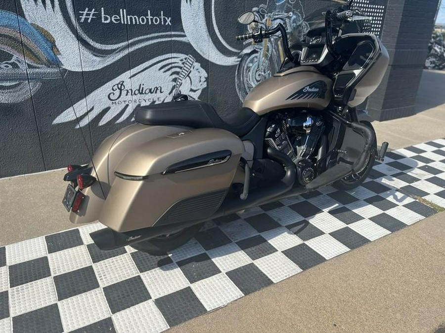 2020 Indian Motorcycle® Challenger Dark Horse Sandstone Smoke