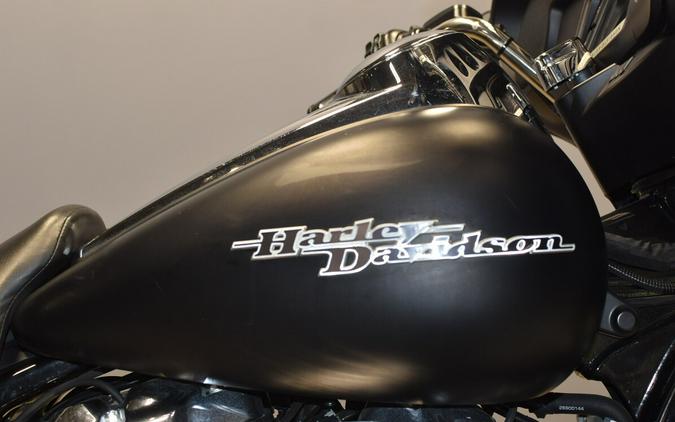 2017 Harley-Davidson Street Glide Special