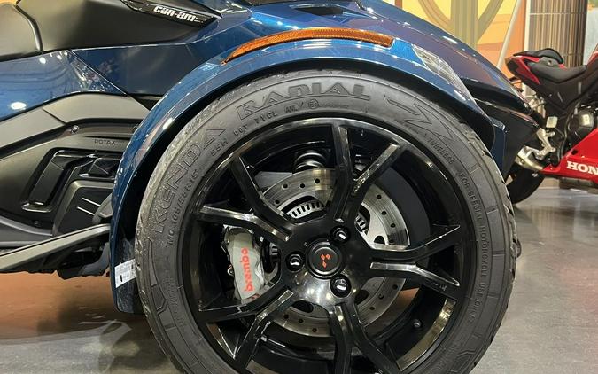 2020 Can-Am® Spyder® RT Limited Dark