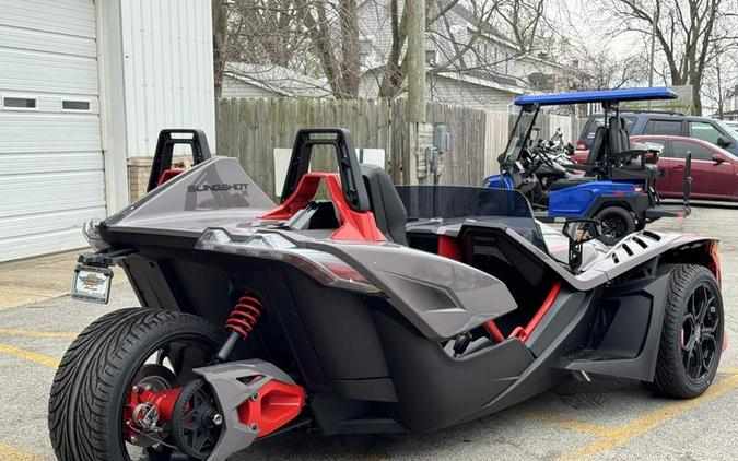 2026 Polaris Slingshot® R AutoDrive Radiant Gray with Indy Red Pearl