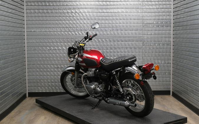 2022 KAWASAKI W800