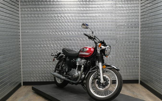 2022 KAWASAKI W800