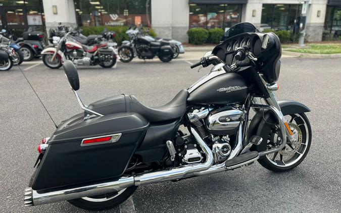 2020 Harley-Davidson Street Glide® Base