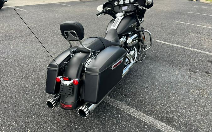 2020 Harley-Davidson Street Glide® Base