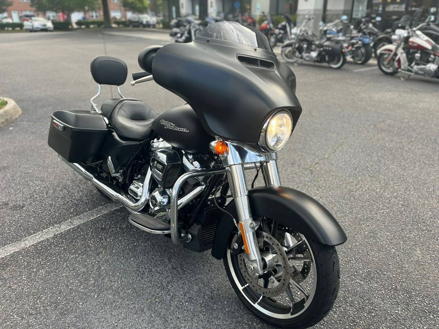 2020 Harley-Davidson Street Glide® Base