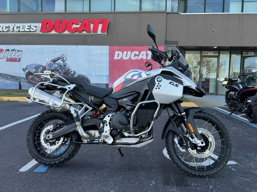 2024 BMW F 900 GS Adventure White Aluminum Metal Matte