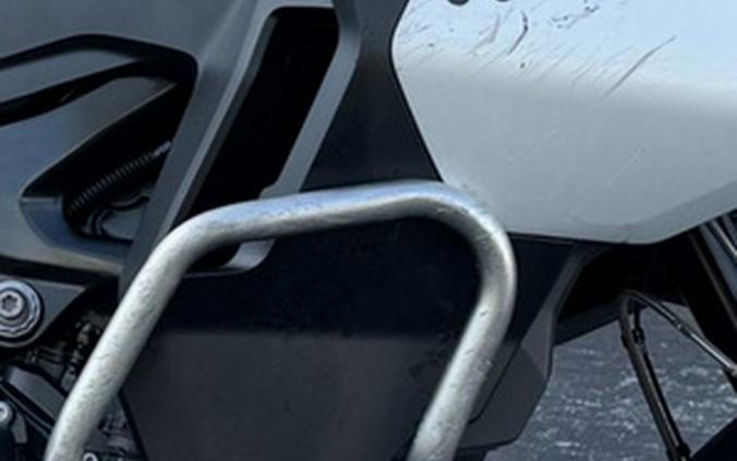 2024 BMW F 900 GS Adventure White Aluminum Metal Matte