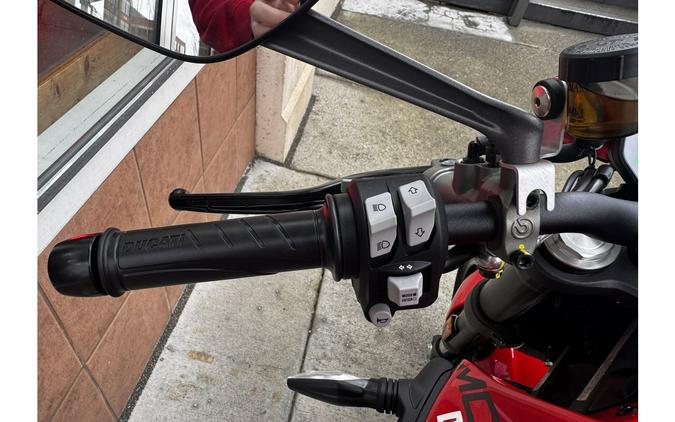 2025 Monster+ - Ducati