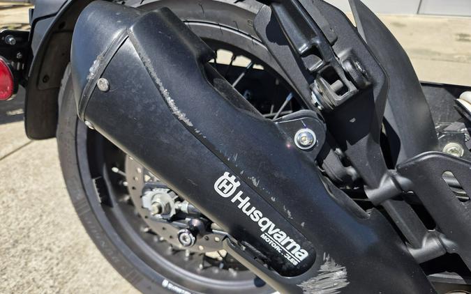 2022 Husqvarna Svartpilen 401