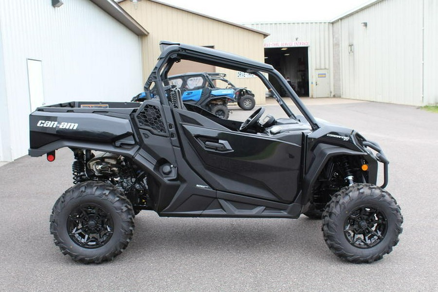 2024 Can-Am® Commander XT 700