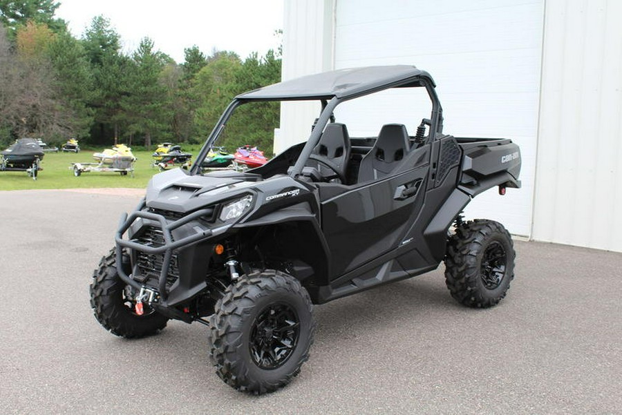 2024 Can-Am® Commander XT 700