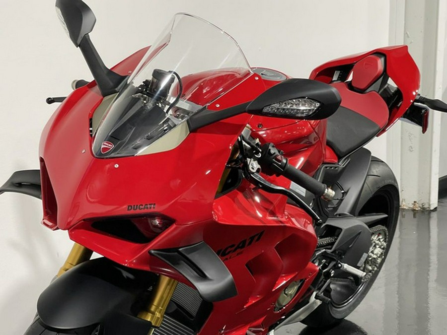 2024 Ducati Panigale V4 S Red