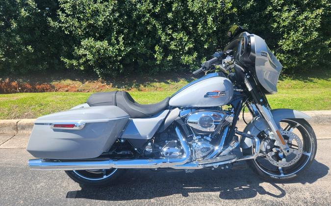 FLHX 2024 Street Glide®