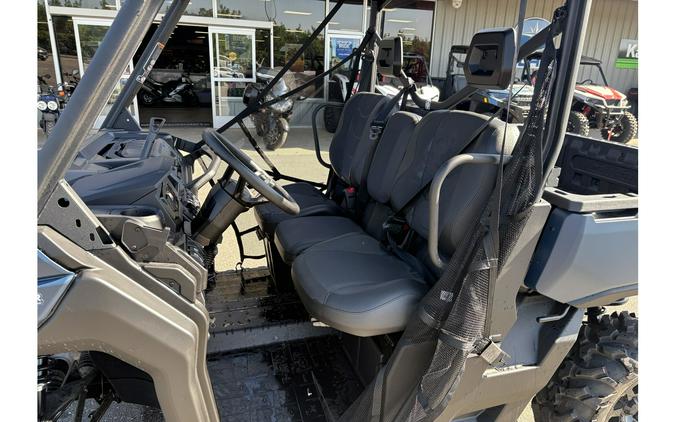 2025 Can-Am Defender XT HD10